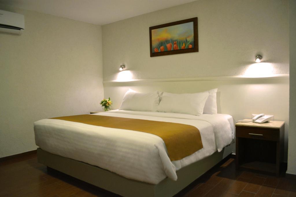 Eco Express Hotel Zamora Zamora de Hidalgo Szoba fotó